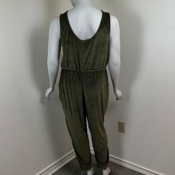 Derek Heart Womens Size 3X Green Velvet Tank Jogger Sleeveless NEW Jumpsuit - Picture 12 of 12